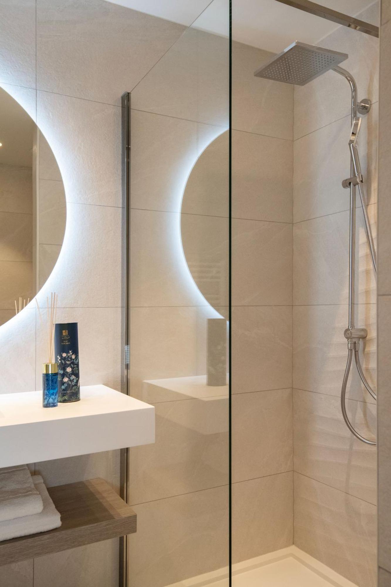 Residence Hoteliere Chambord Au Coeur De Menton - Entierement Renovee 外观 照片